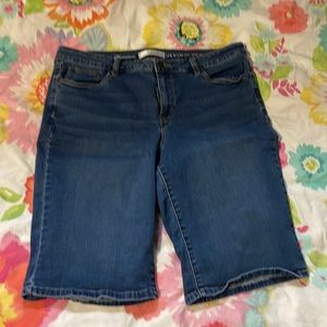 Croft and barrow Bermuda 16 shorts